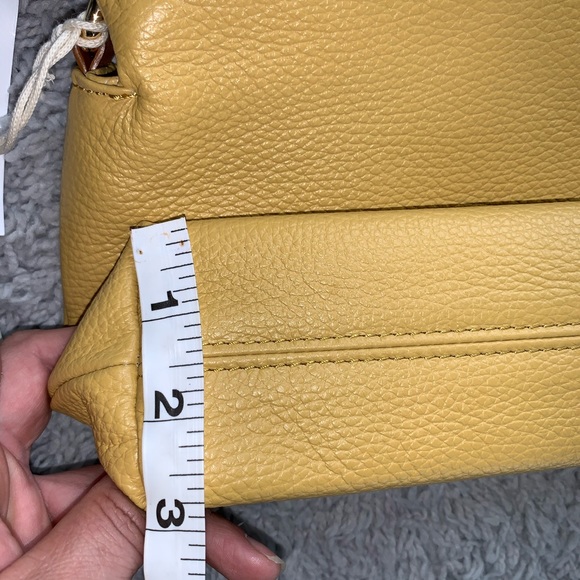 VALENTINA Italy mustard Leather Handbag Bag. - Picture 6 of 10